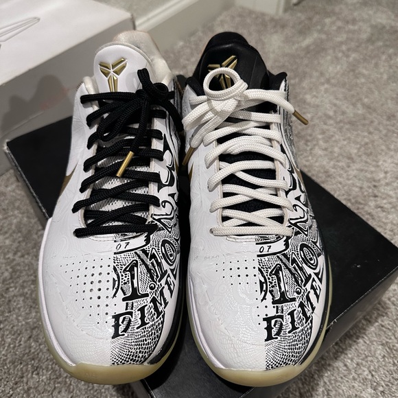 Kobe 5 protro big stage main image 5